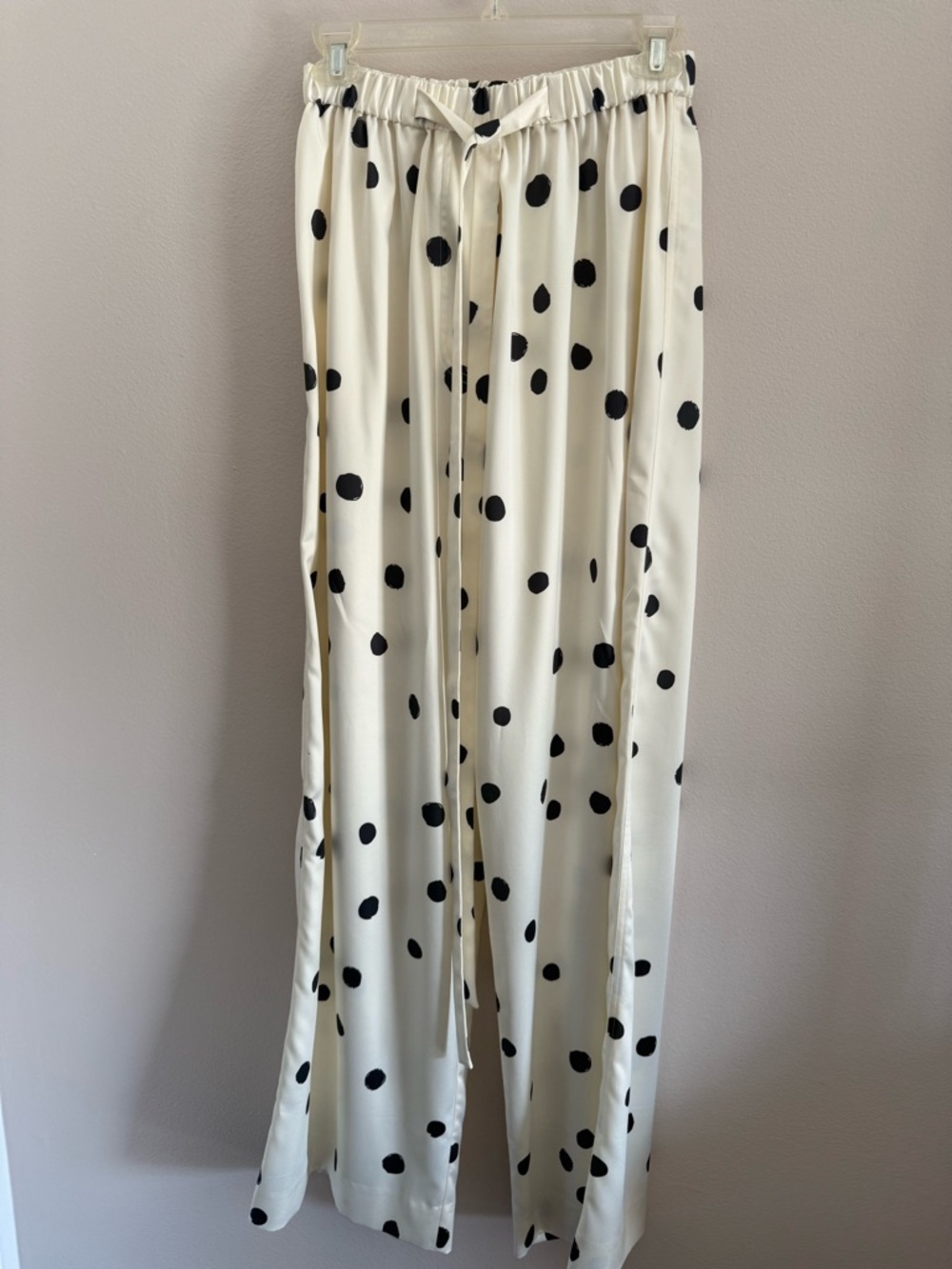 MIMI Women's Black and White/Ivory Polka Dot Button-Up Shirt And Pants Set - Picture 2 of 9